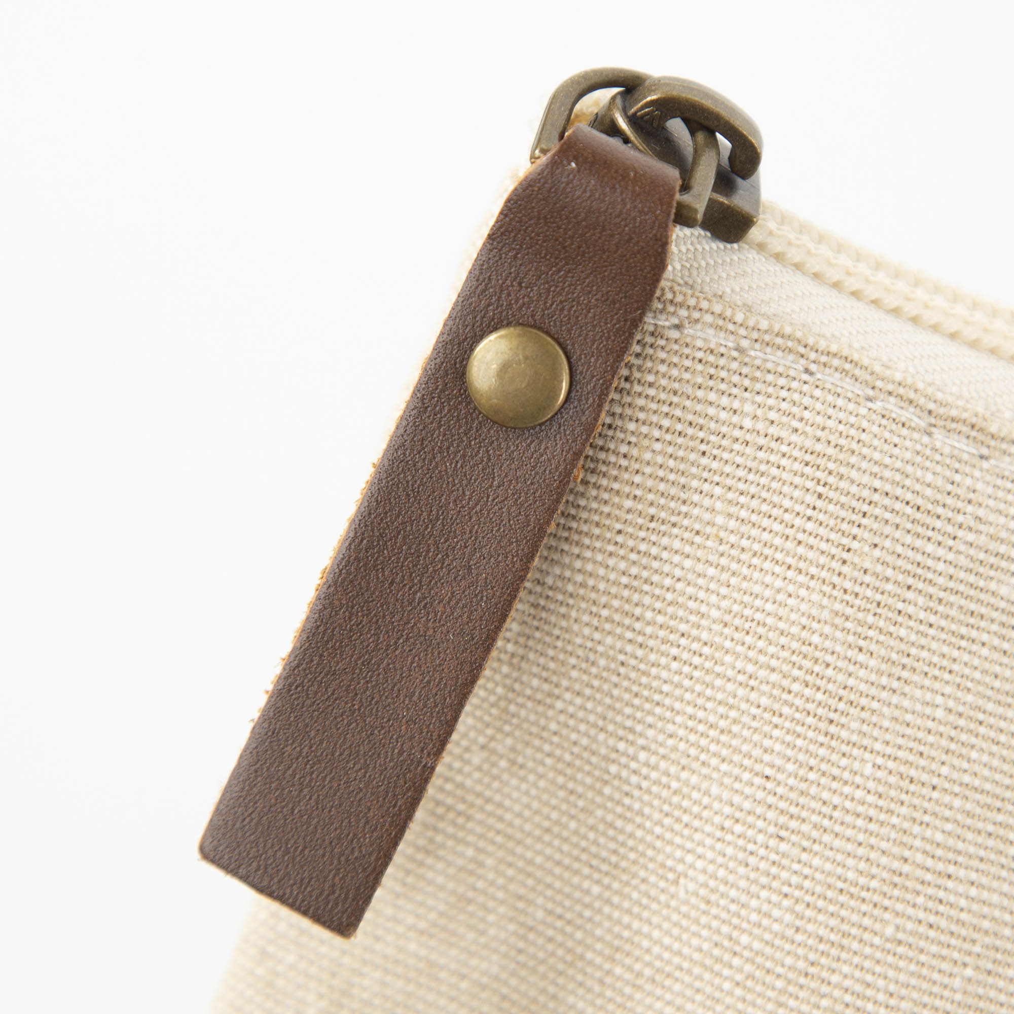 Leather zipper pull