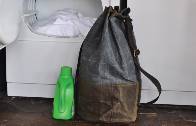 wholesale-waxed-canvas-laundry-duffel-olive-bag